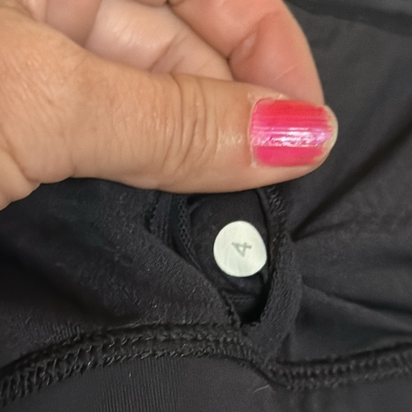 Lululemon Drop It Like It's Hot Bra Bordeaux Drama Released: 10/2015 - Picture 7 of 8